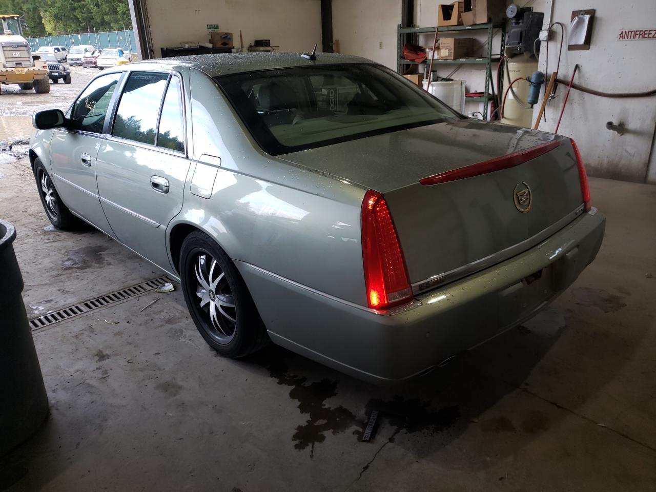 Photo 3 from auction – 2006 CADILLAC DTS with VIN 1G6KD57Y96U122480