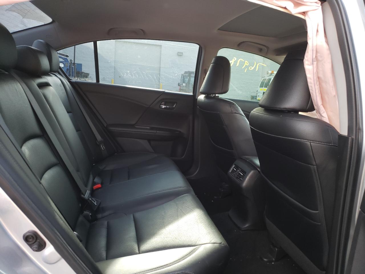 Photo 6 from auction – 2015 HONDA ACCORD EXL with VIN 1HGCR2F85FA140352