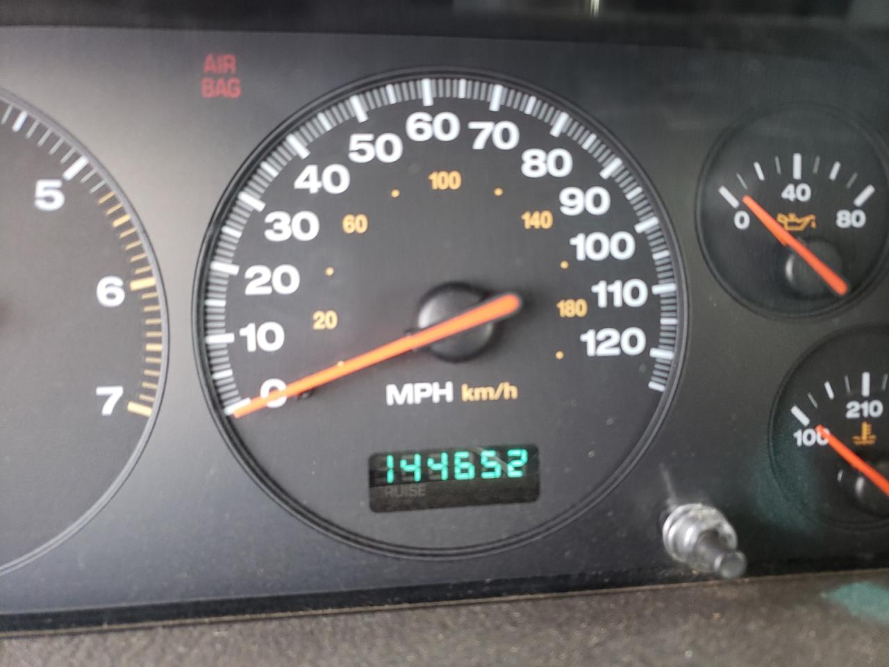 Photo 7 from auction – 2000 JEEP GRAND CHER with VIN 1J4GW58NXYC193059