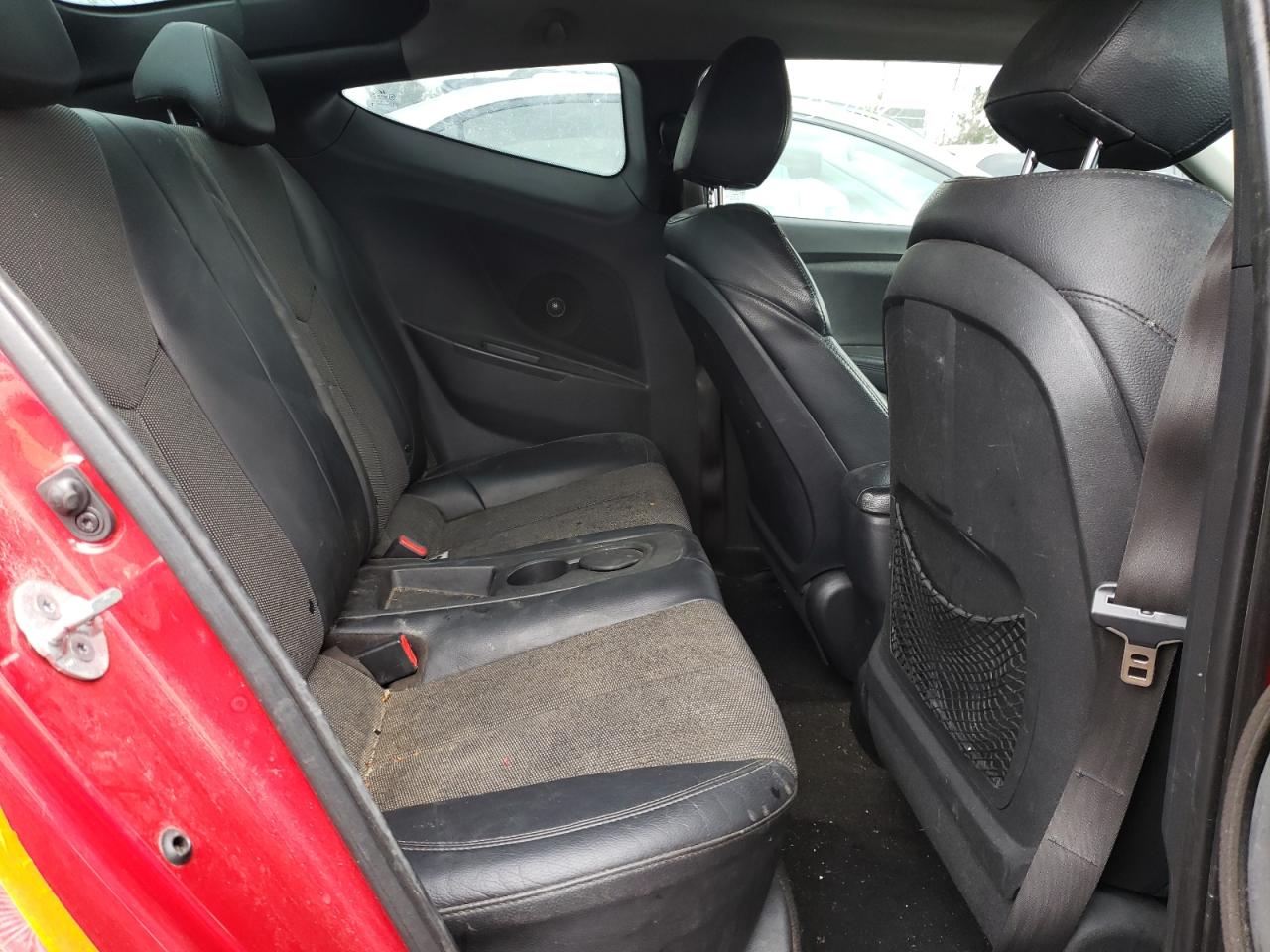 Photo 6 from auction – 2012 HYUNDAI VELOSTER with VIN KMHTC6ADXCU083647