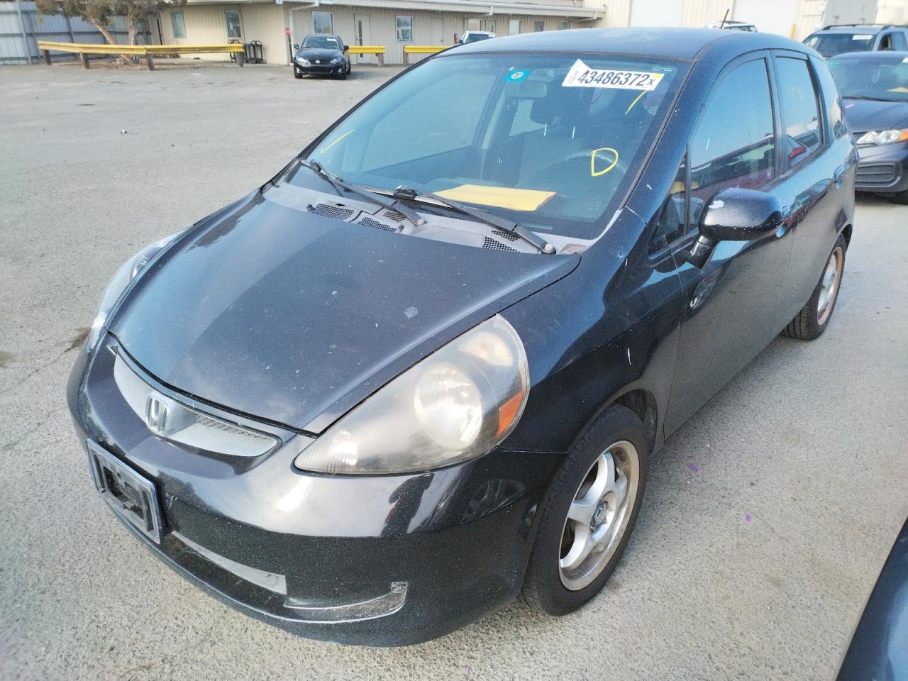 Photo 2 from auction – 2007 HONDA FIT with VIN JHMGD37417S044650