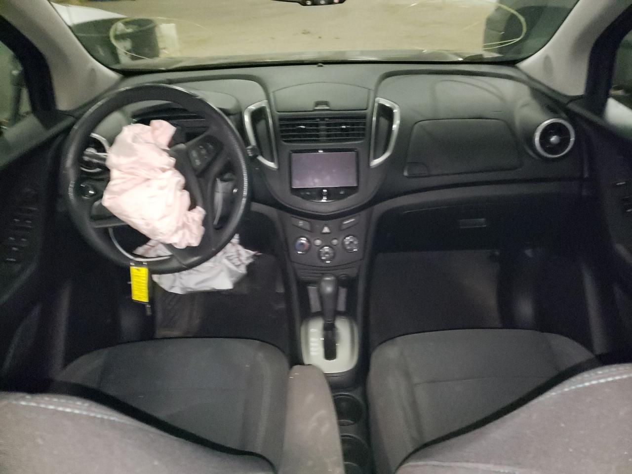 Photo 9 from auction – 2016 CHEVROLET TRAX LS with VIN KL7CJNSB9GB659552