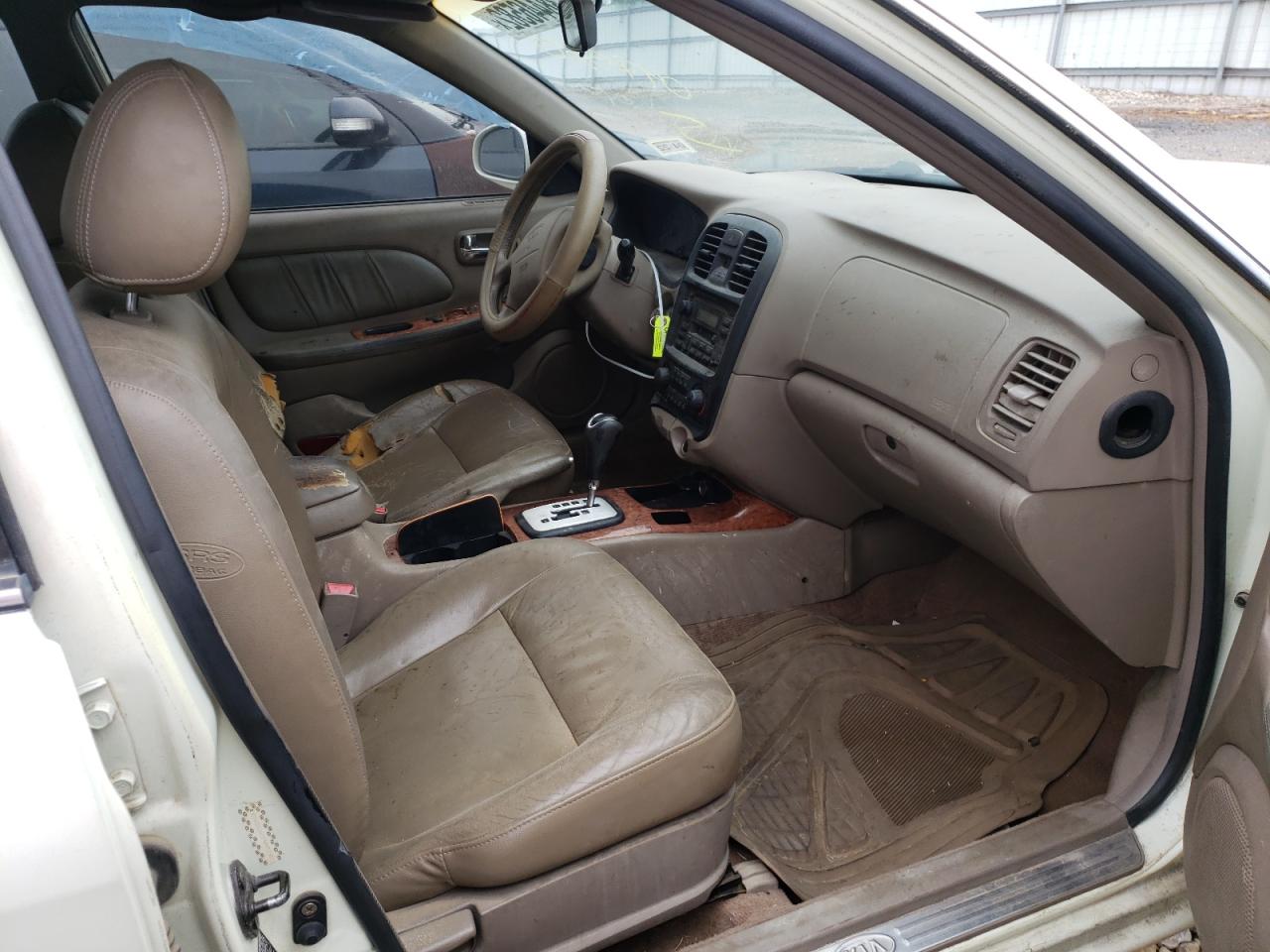 Photo 5 from auction – 2001 KIA OPTIMA MAG with VIN KNAGD124315097530