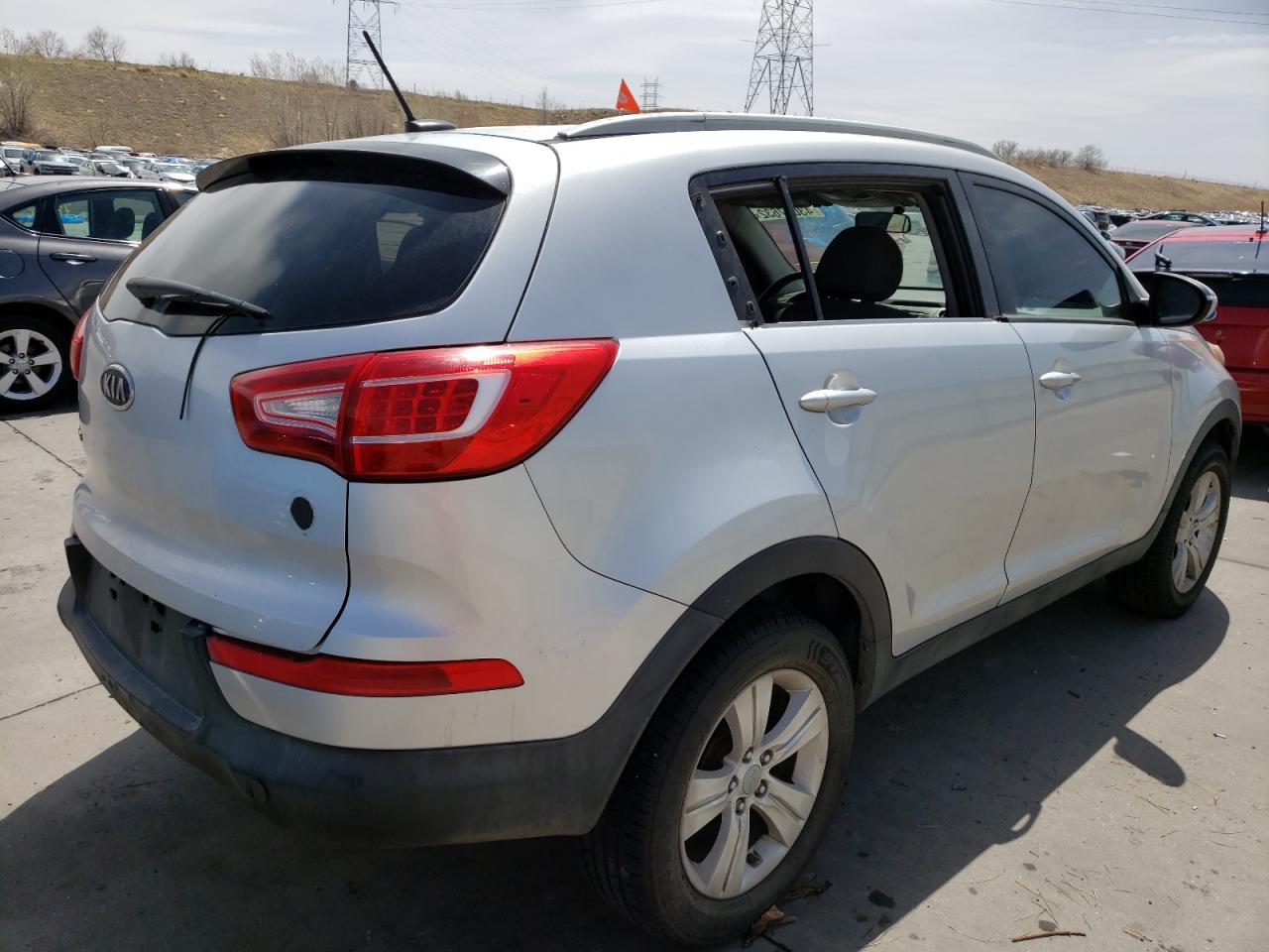 Photo 4 from auction – 2011 KIA SPORTAGE L with VIN KNDPB3A21B7030290