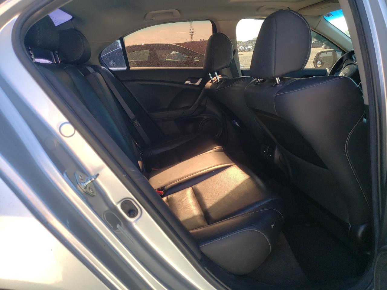 Photo 6 from auction – 2011 ACURA TSX with VIN JH4CU2F64BC015867