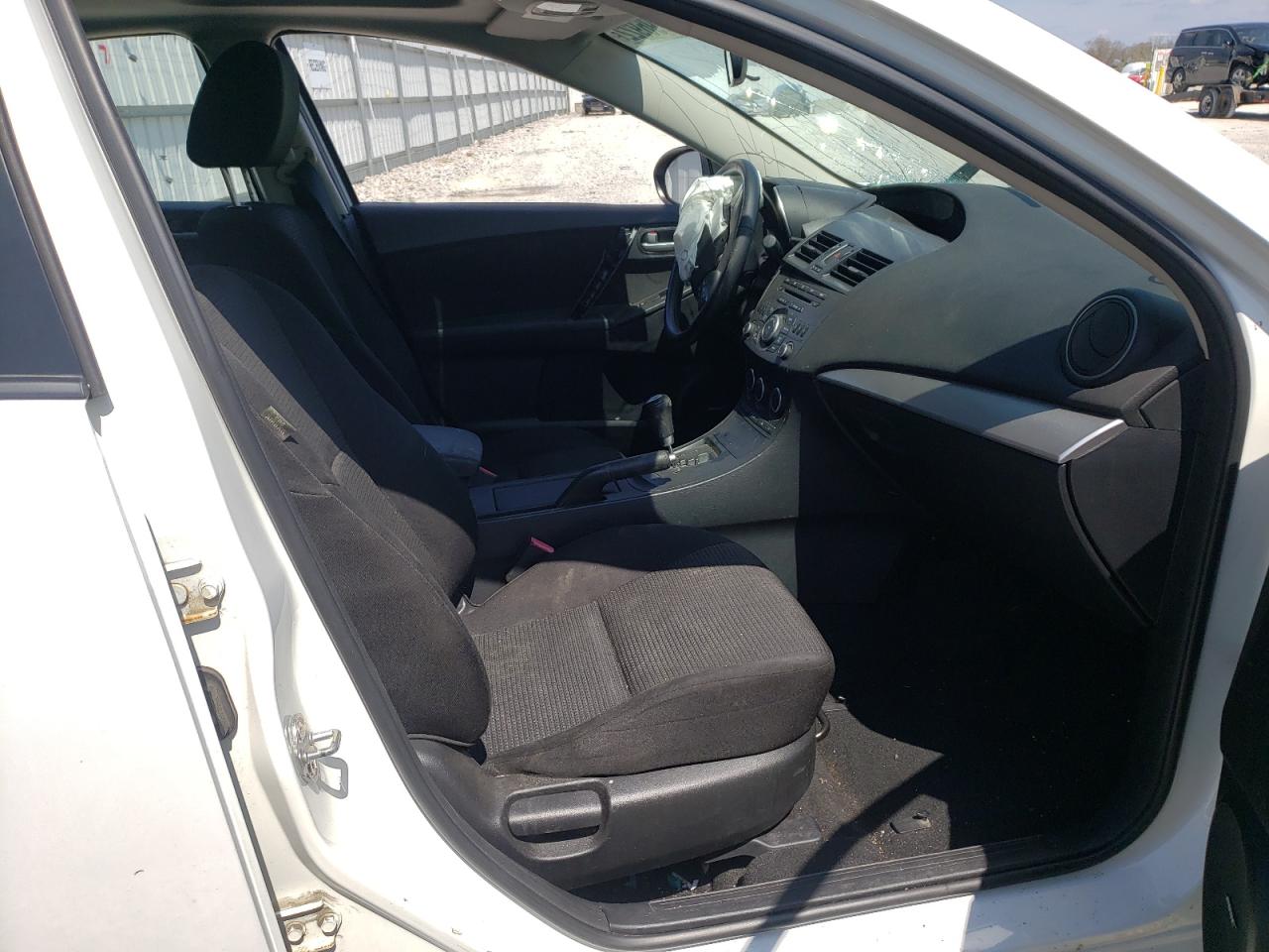 Photo 5 from auction – 2013 MAZDA 3 I with VIN JM1BL1VP6D1733567