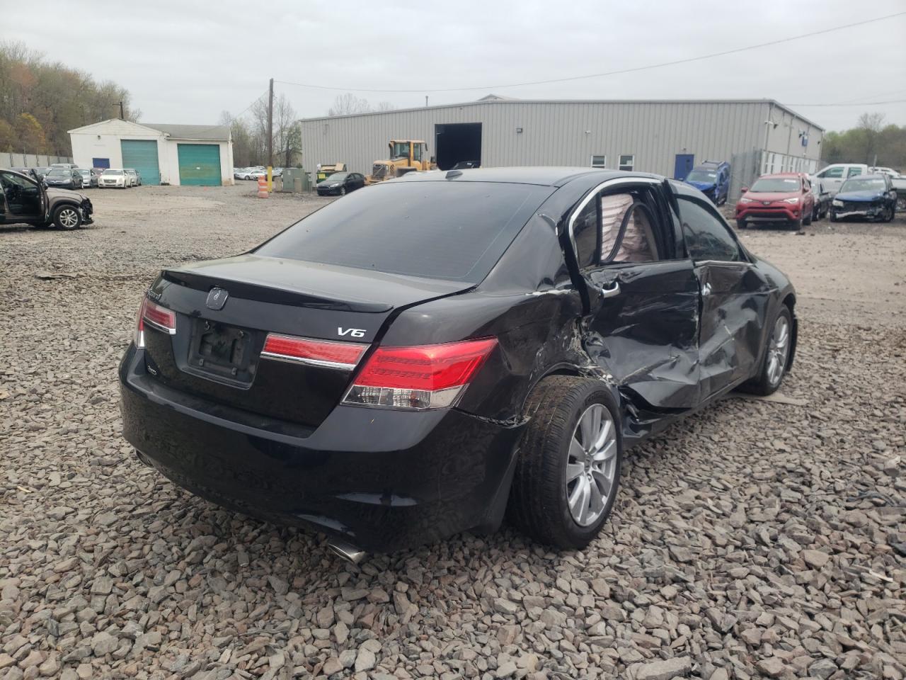 Photo 4 from auction – 2011 HONDA ACCORD EXL with VIN 1HGCP3F87BA002849