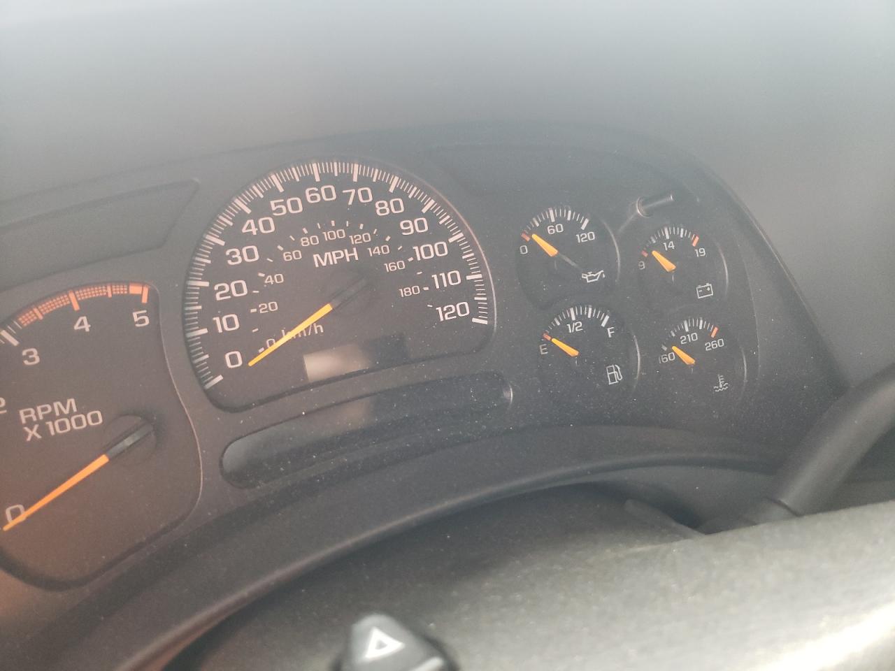 Photo 8 from auction – 2005 CHEVROLET SILVERADO with VIN 1GCHK23295F887852