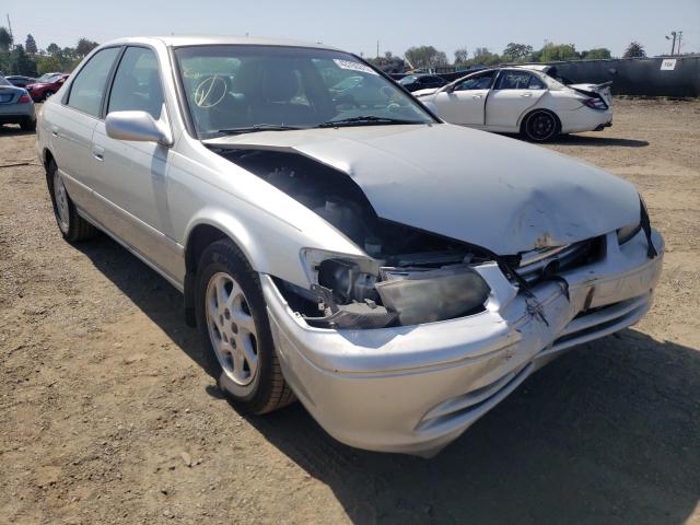 TOYOTA CAMRY CE 2001 with VIN JT2BG22K010555331 - Photo from auction