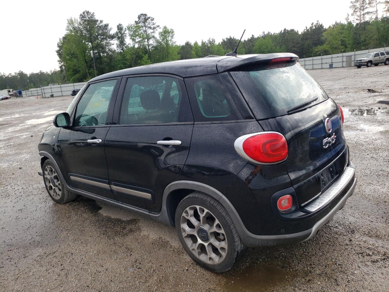 Photo 3 from auction – 2014 FIAT 500L TREKK with VIN ZFBCFADH5EZ015486