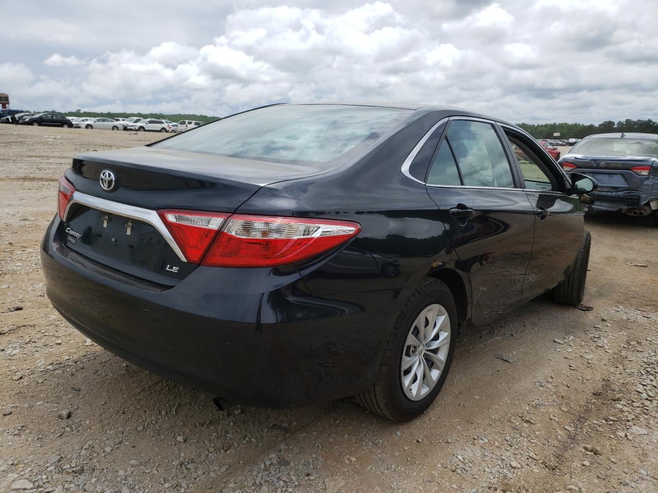 Photo 4 from auction – 2017 TOYOTA CAMRY LE with VIN 4T1BF1FK8HU623470