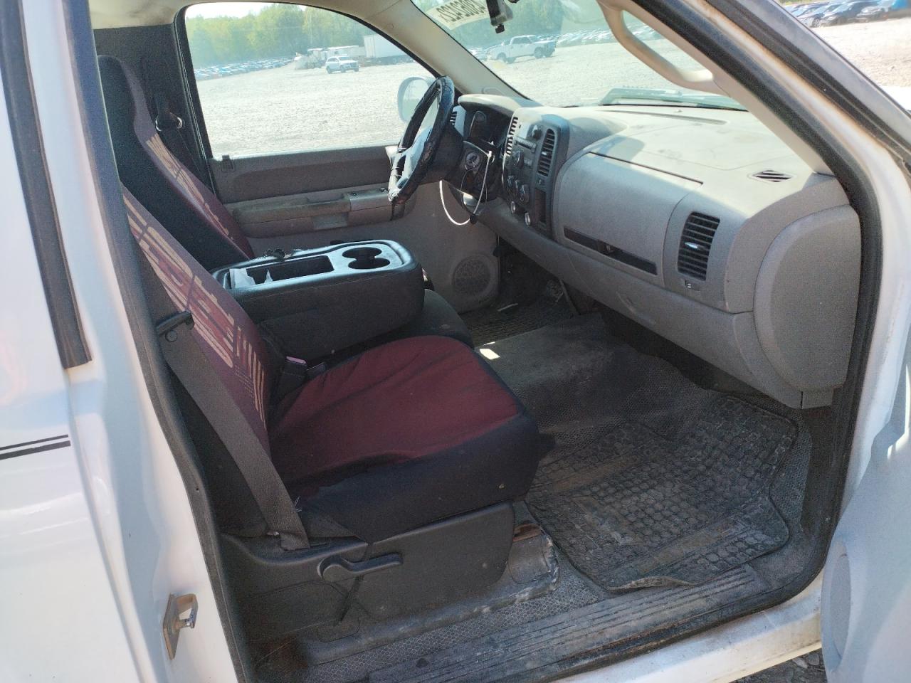 Photo 6 from auction – 2008 GMC SIERRA C15 with VIN 1GTEC14JX8E157121