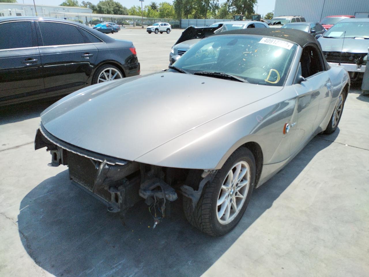 Снимка 2 от търг – 2003 BMW Z4 2.5 с VIN 4USBT33403LS44339
