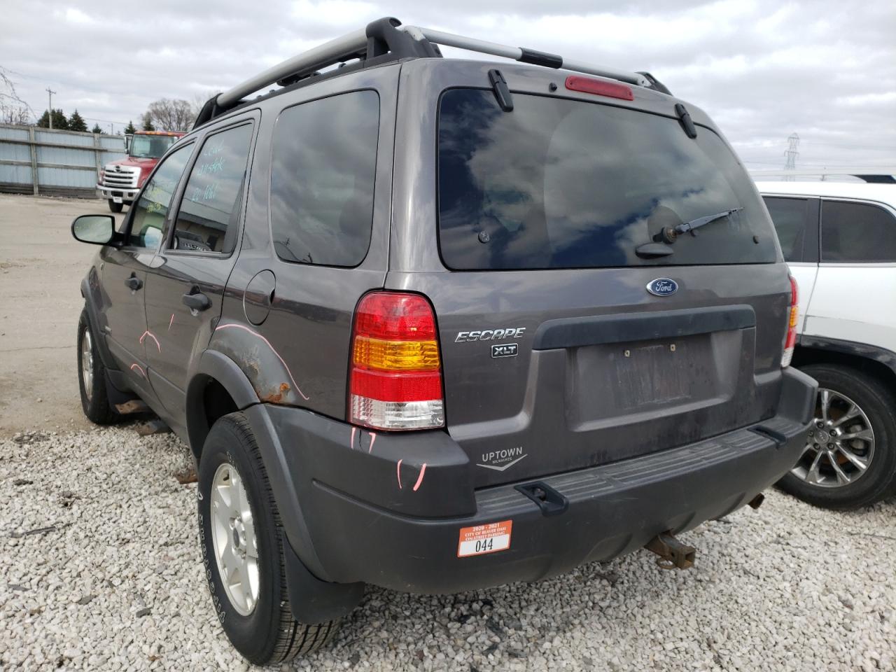 Photo 3 from auction – 2002 FORD ESCAPE XLT with VIN 1FMYU04122KC38476