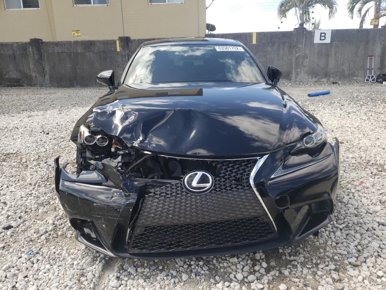 Photo 9 from auction – 2016 LEXUS IS 200T with VIN JTHBA1D24G5013417