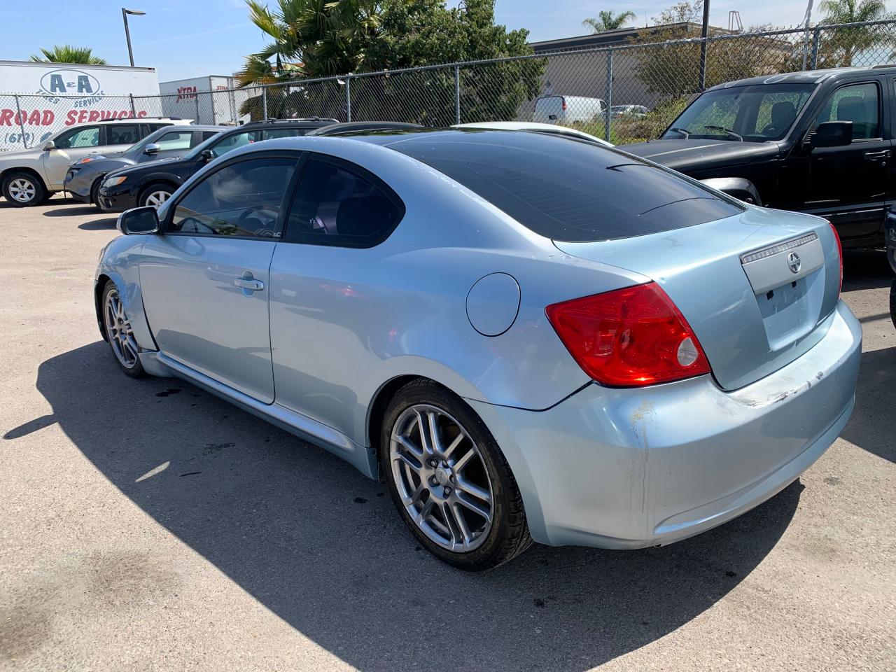 Photo 3 from auction – 2006 TOYOTA SCION TC with VIN JTKDE177860068804