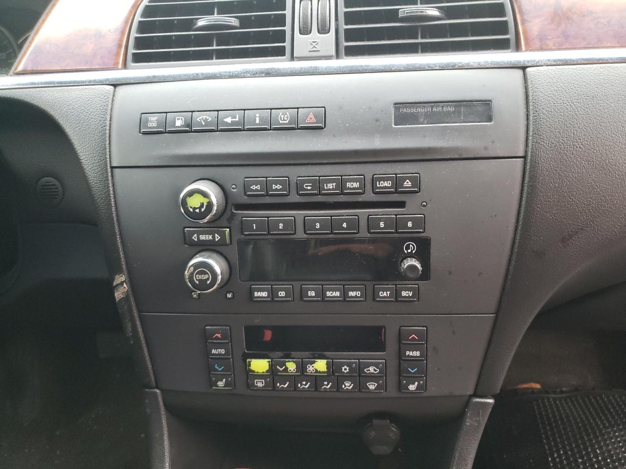 Photo 9 from auction – 2006 BUICK LUCERNE with VIN 2G4WE587X61280951