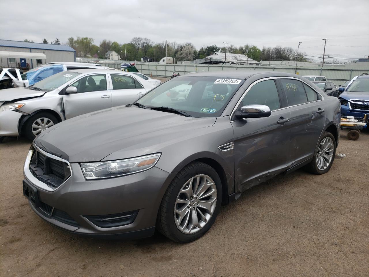 Photo 2 from auction – 2013 FORD TAURUS LIM with VIN 1FAHP2F88DG136564