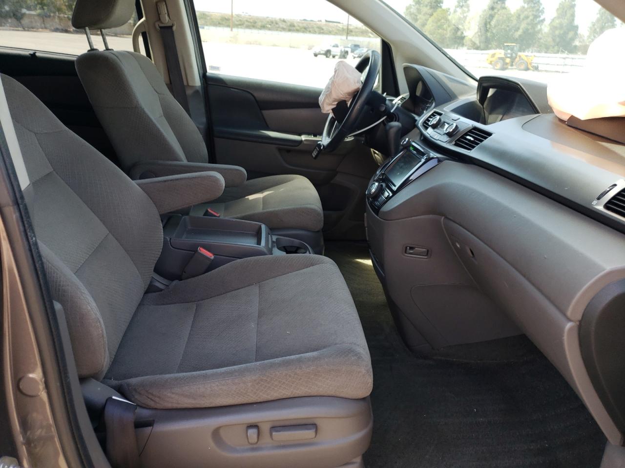 Photo 5 from auction – 2015 HONDA ODYSSEY EX with VIN 5FNRL5H48FB099177