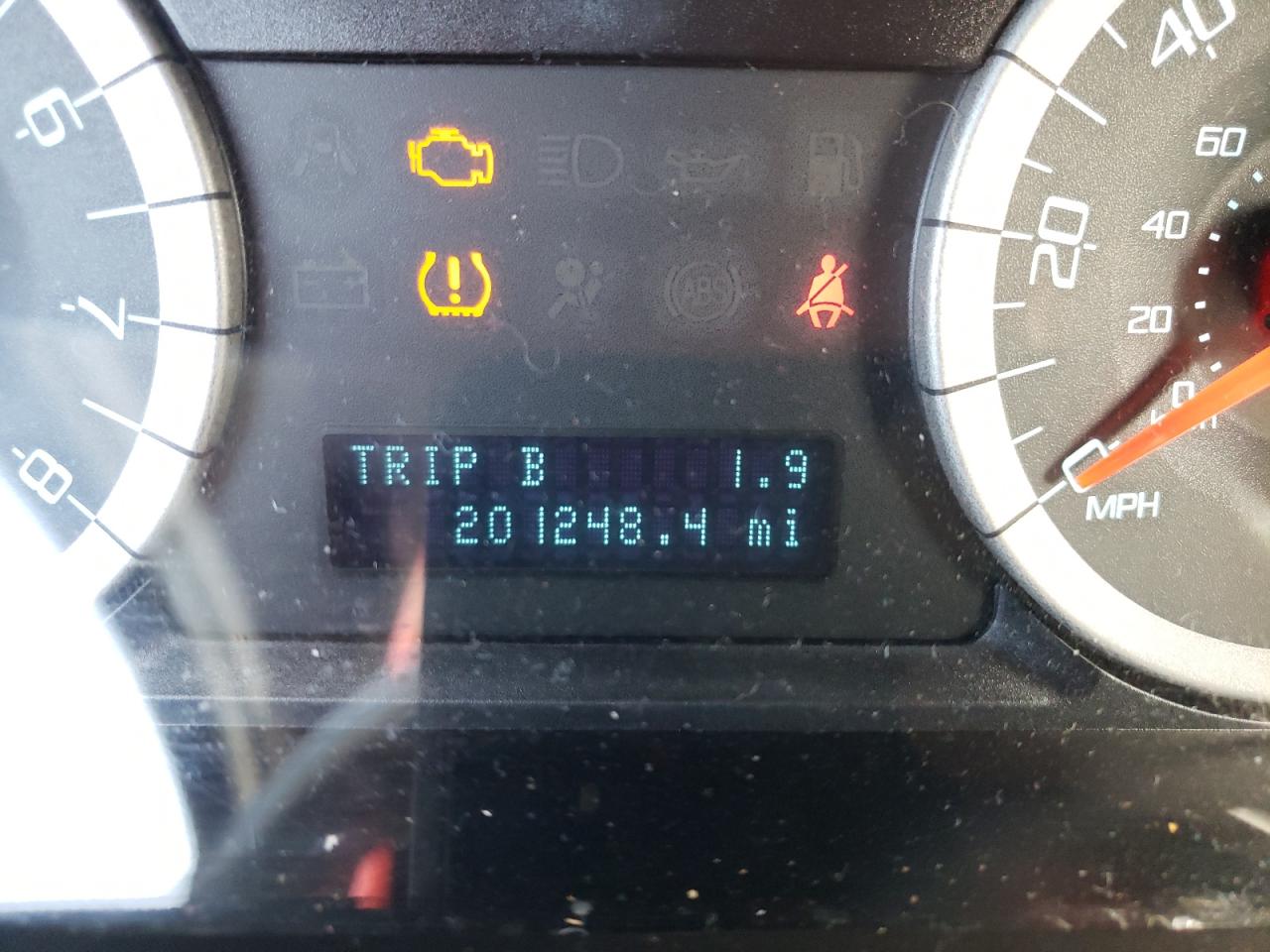 Photo 8 from auction – 2010 FORD ESCAPE XLT with VIN 1FMCU0D79AKD24669