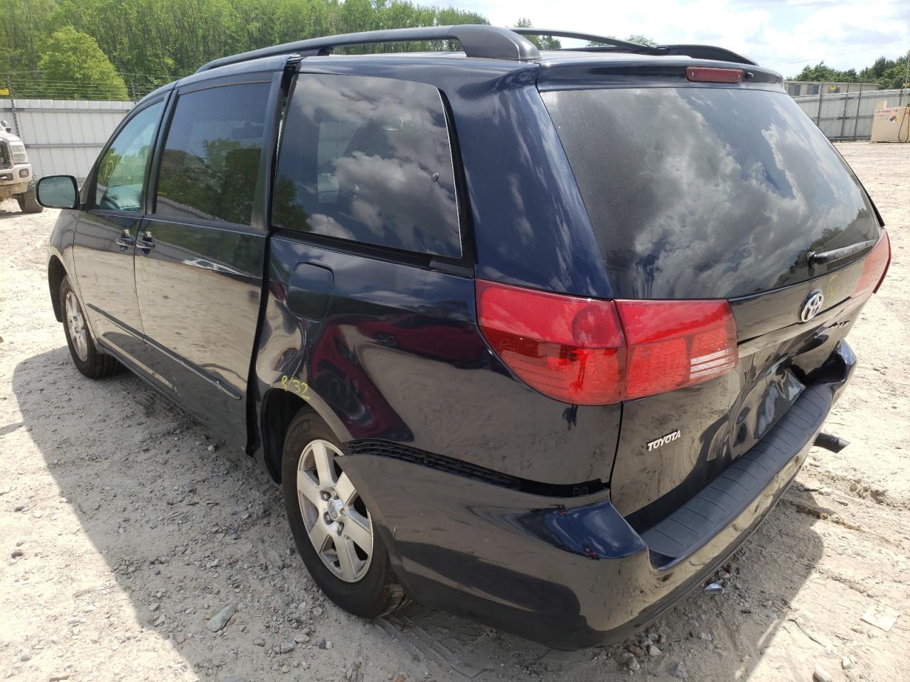 Photo 3 from auction – 2004 TOYOTA SIENNA CE with VIN 5TDZA23C44S172167