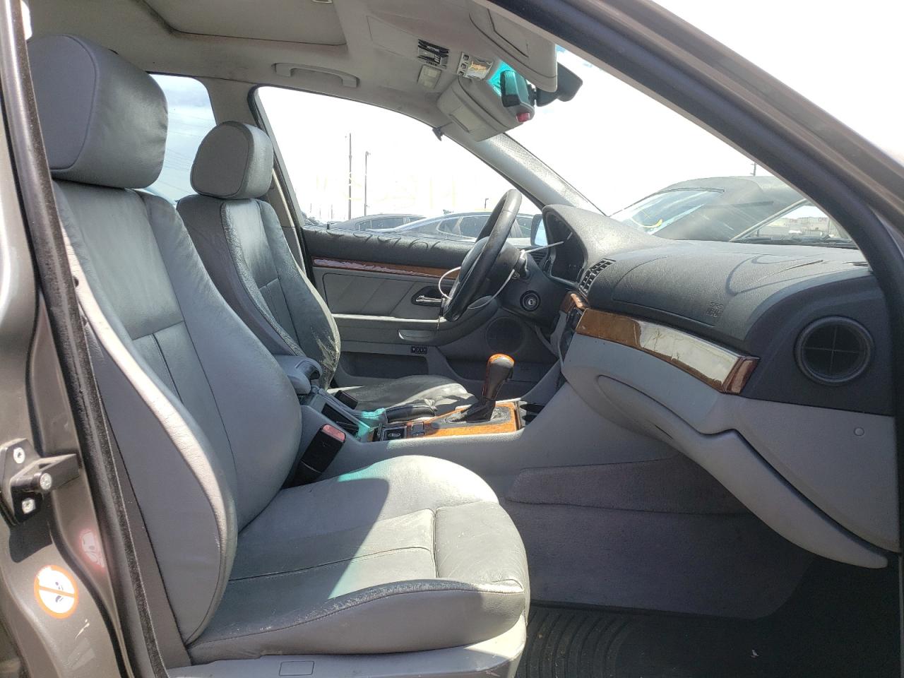 Photo 5 from auction – 2002 BMW 530 I AUTO with VIN WBADT63412CH86225