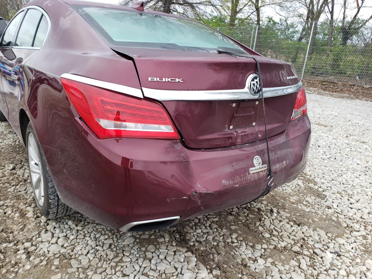 Photo 9 from auction – 2016 BUICK LACROSSE with VIN 1G4GB5G3XGF157155