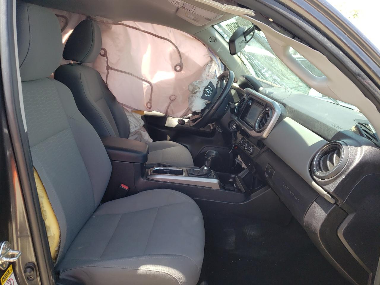Photo 5 from auction – 2017 TOYOTA TACOMA DOU with VIN 3TMAZ5CN6HM040722