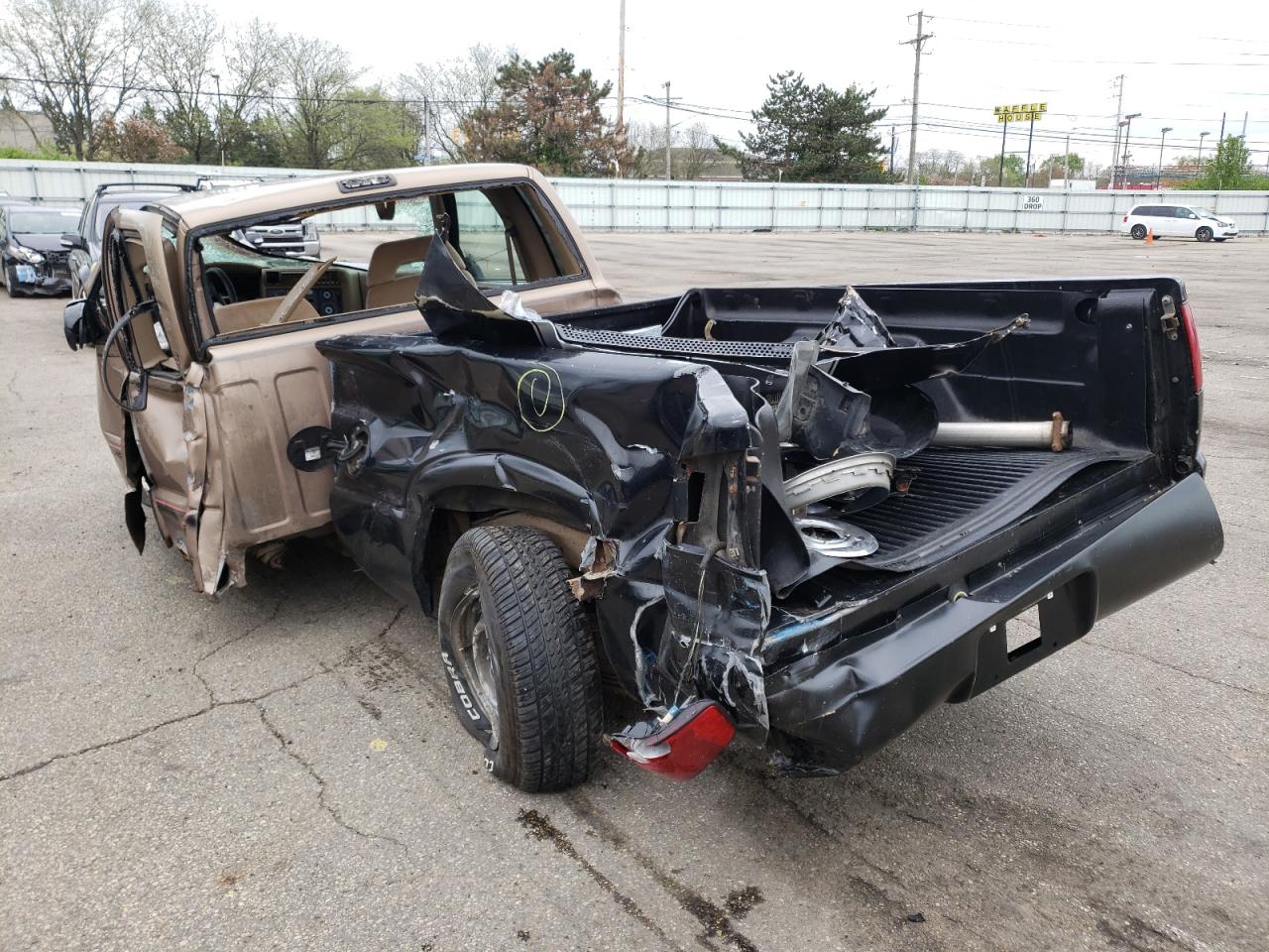 Photo 3 from auction – 1996 GMC SONOMA with VIN 1GTCS19X3T8525251