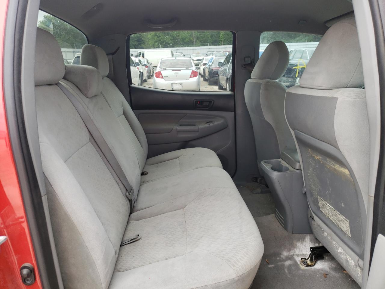 Photo 6 from auction – 2011 TOYOTA TACOMA DOU with VIN 5TFJU4GN2BX009987
