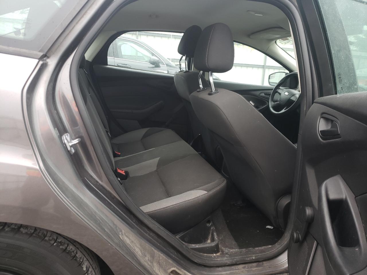 Photo 6 from auction – 2014 FORD FOCUS S with VIN 1FADP3E27EL249318