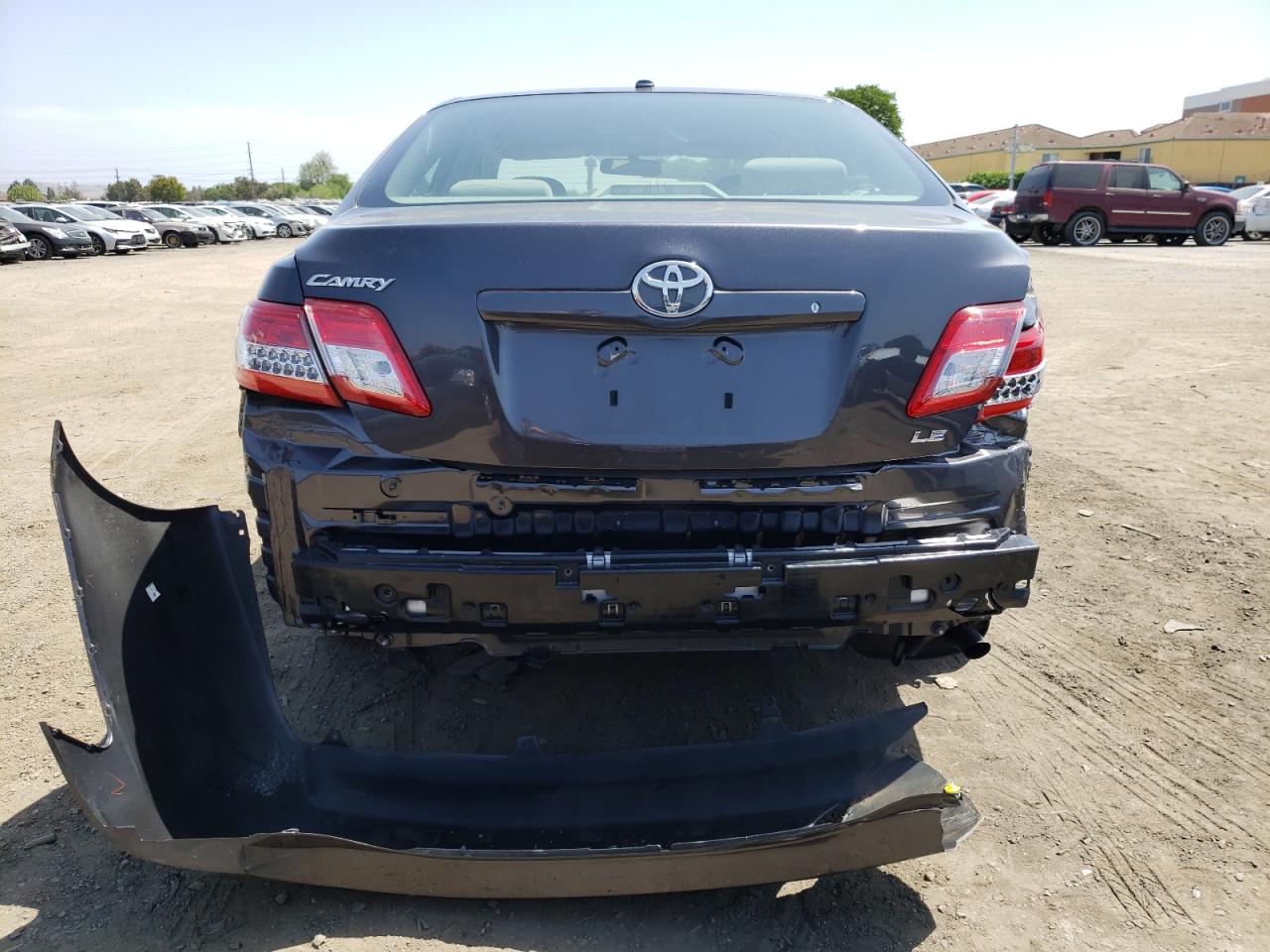 Photo 9 from auction – 2011 TOYOTA CAMRY BASE with VIN JTNBF3EK5B3005792