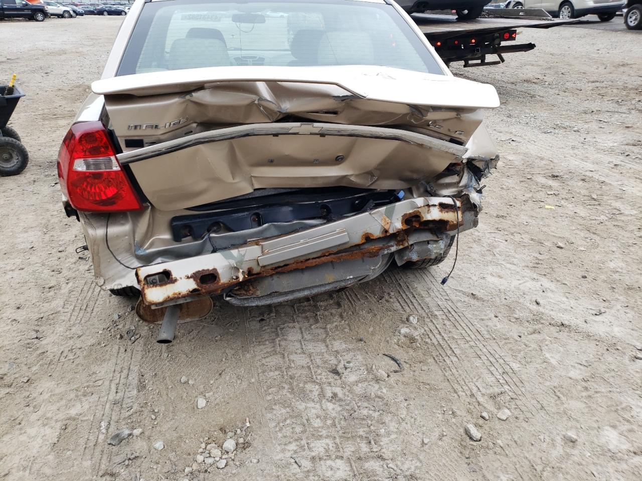 Photo 9 from auction – 2004 CHEVROLET MALIBU LS with VIN 1G1ZT548X4F117446