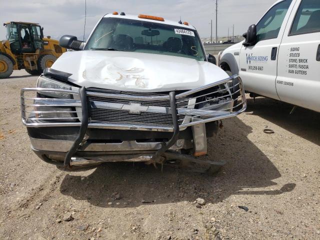 Photo 9 from auction – 2004 CHEVROLET SILVERADO with VIN 1GCJK39104E142353