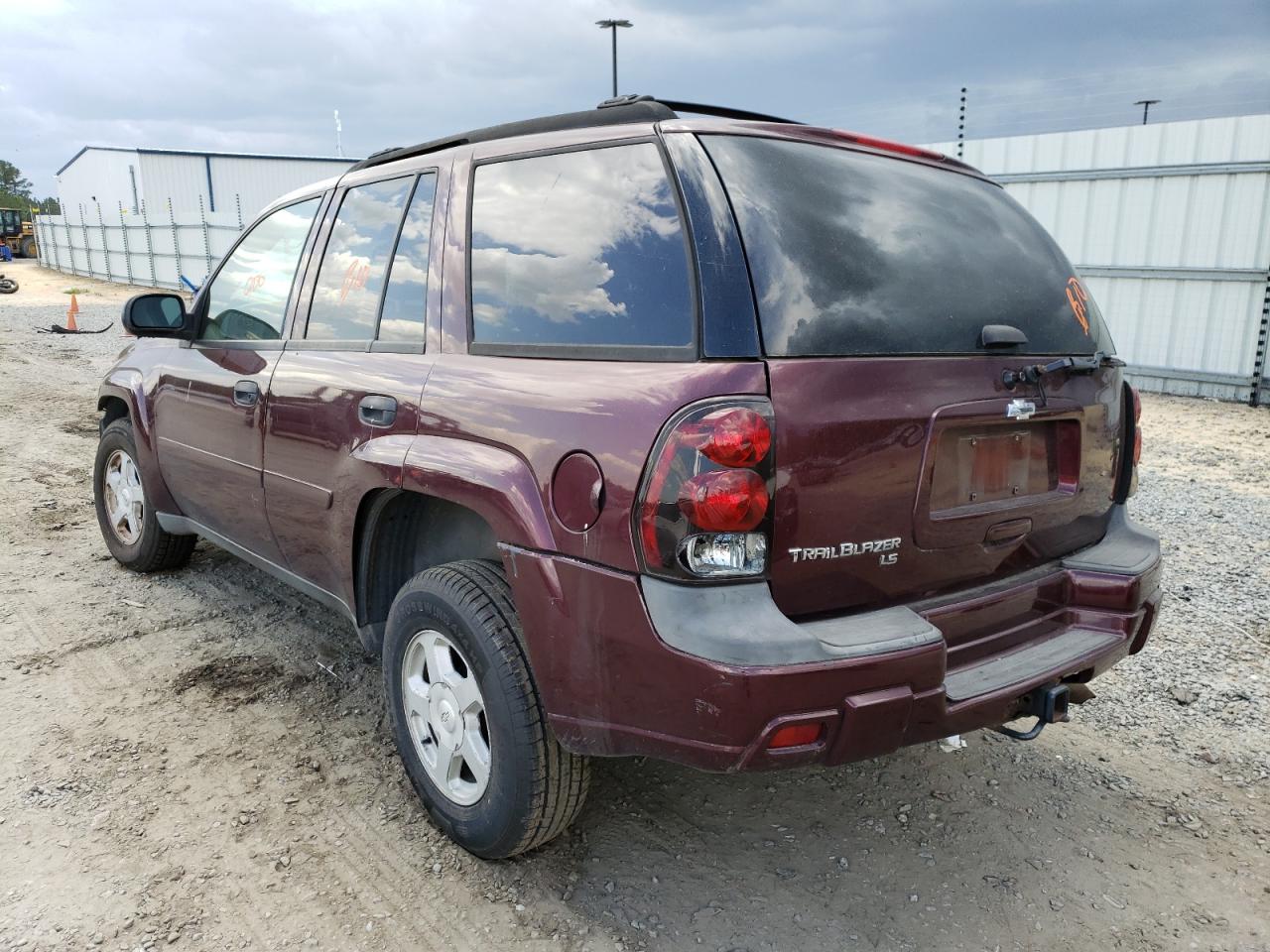Photo 3 from auction – 2006 CHEVROLET TRAILBLAZE with VIN 1GNDS13S962296171