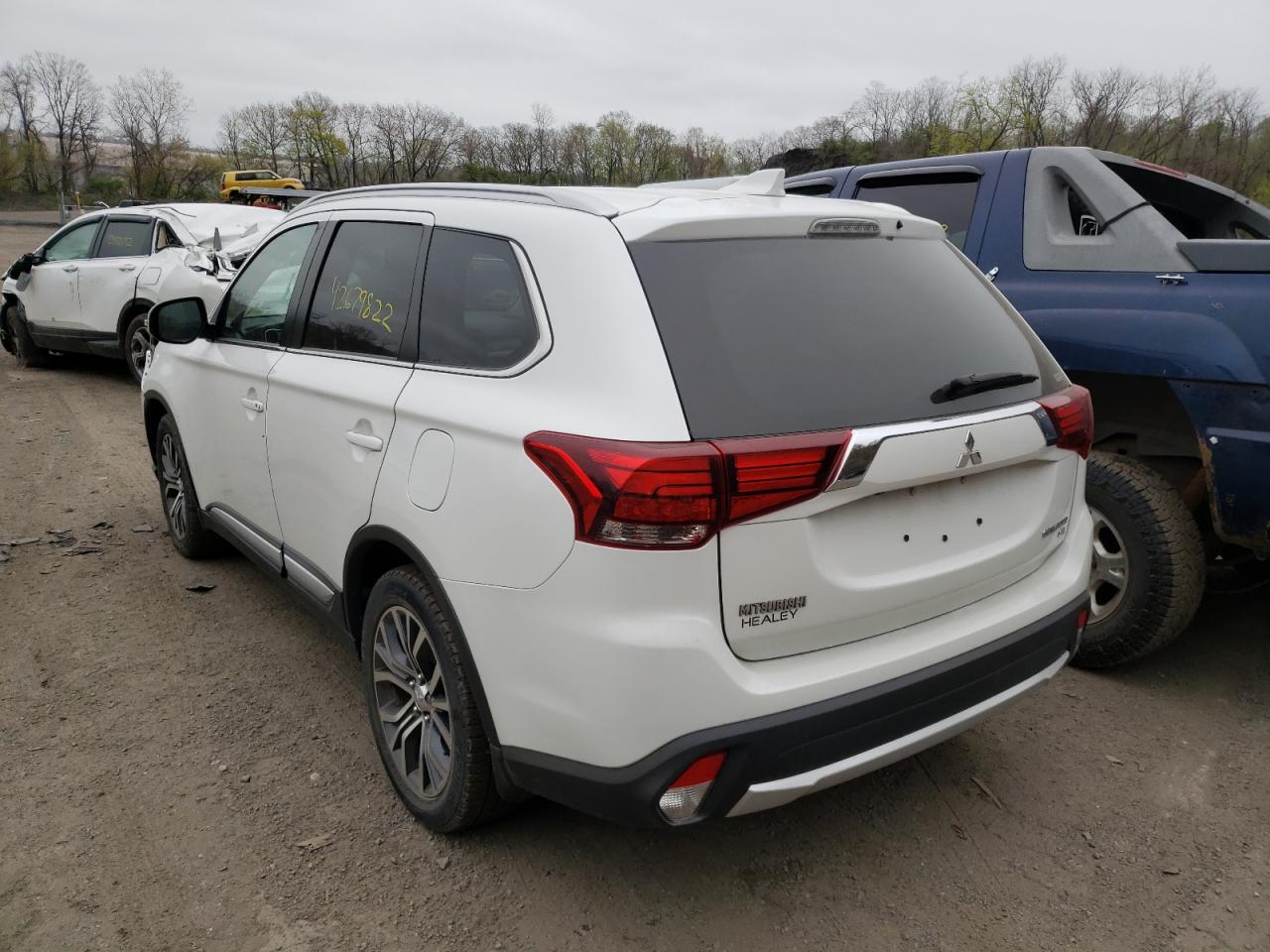 Photo 3 from auction – 2018 MITSUBISHI OUTLANDER with VIN JA4AZ3A36JZ010589