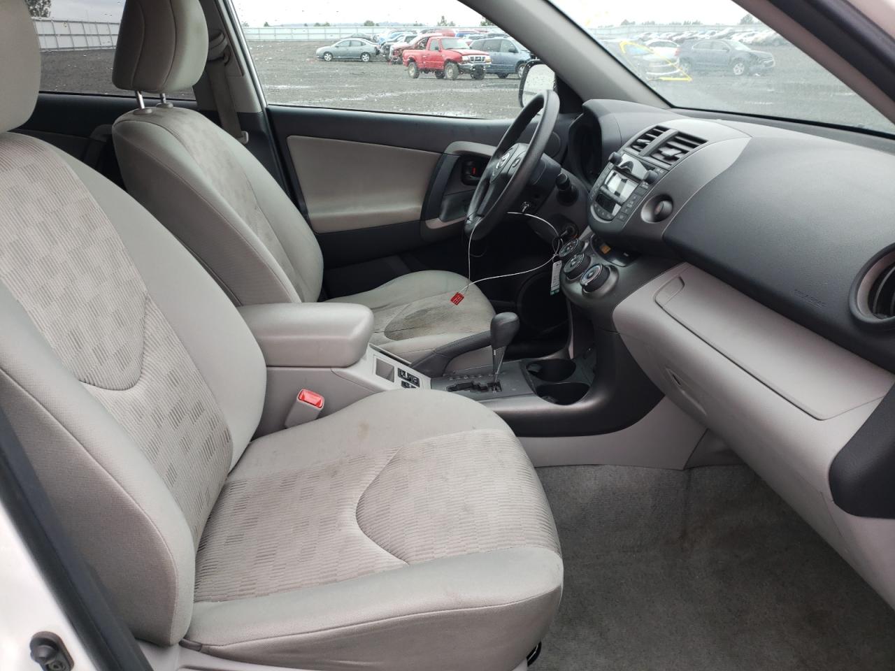 Photo 5 from auction – 2011 TOYOTA RAV4 with VIN 2T3BF4DV1BW101387