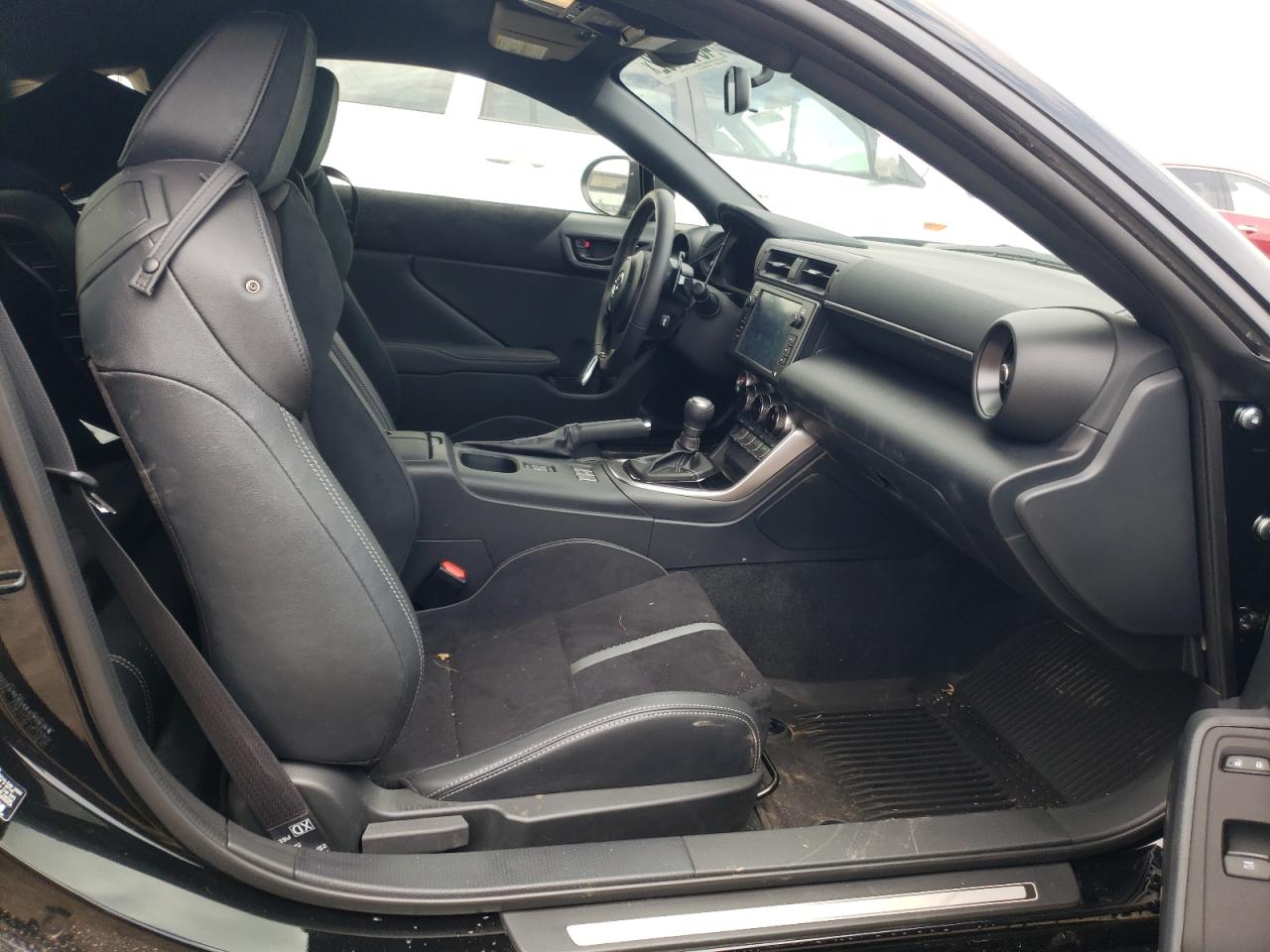 Photo 5 from auction – 2022 TOYOTA GR86 with VIN JF1ZNBF13N8753623