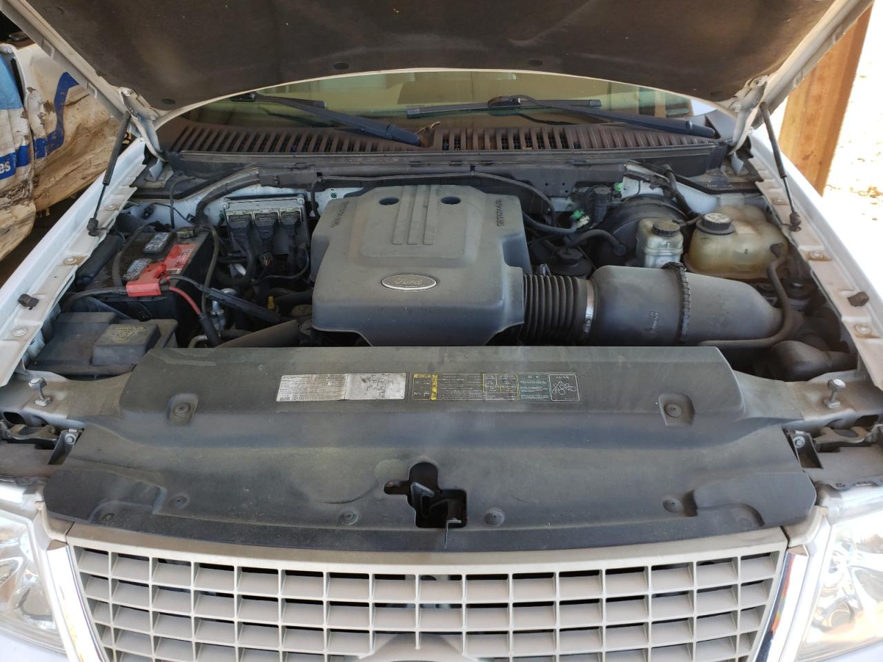 Photo 7 from auction – 2004 FORD EXPEDITION with VIN 1FMRU17W54LB08691