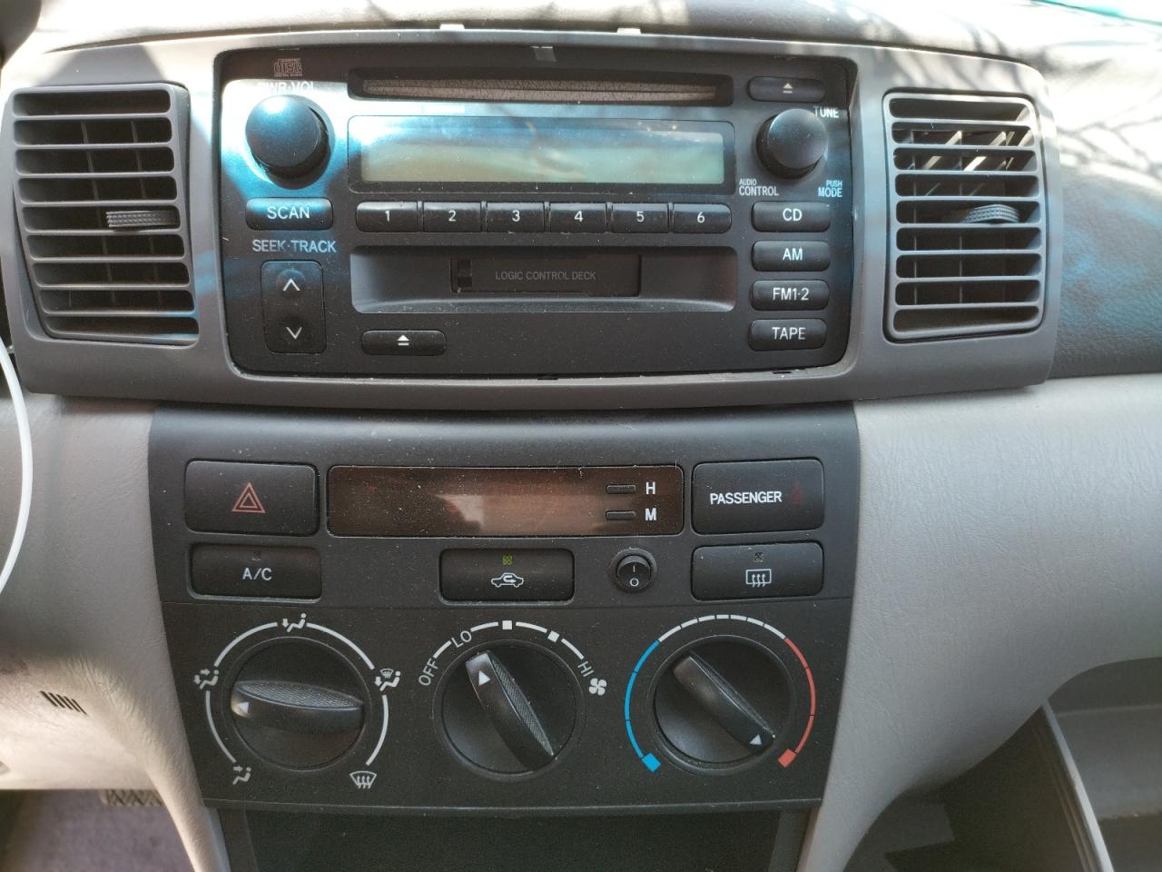 Foto 9 de la subasta – 2003 TOYOTA COROLLA CE con VIN JTDBR32E230044689