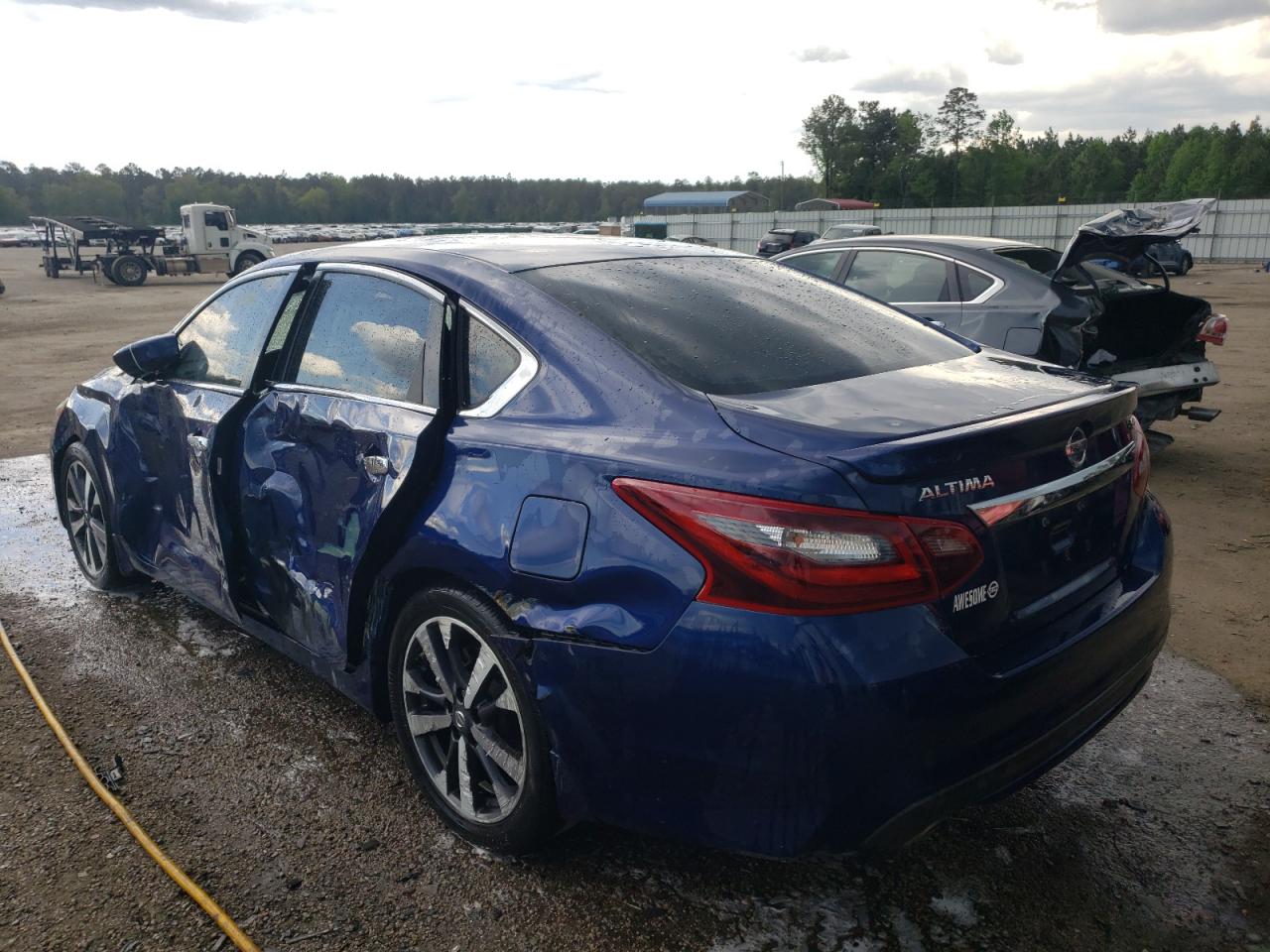 Photo 3 from auction – 2017 NISSAN ALTIMA 2.5 with VIN 1N4AL3AP3HN314769