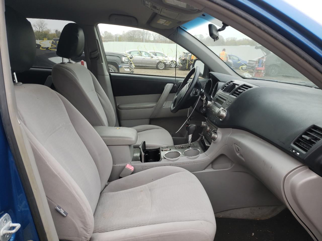 Photo 5 from auction – 2008 TOYOTA HIGHLANDER with VIN JTEES41AX82019990