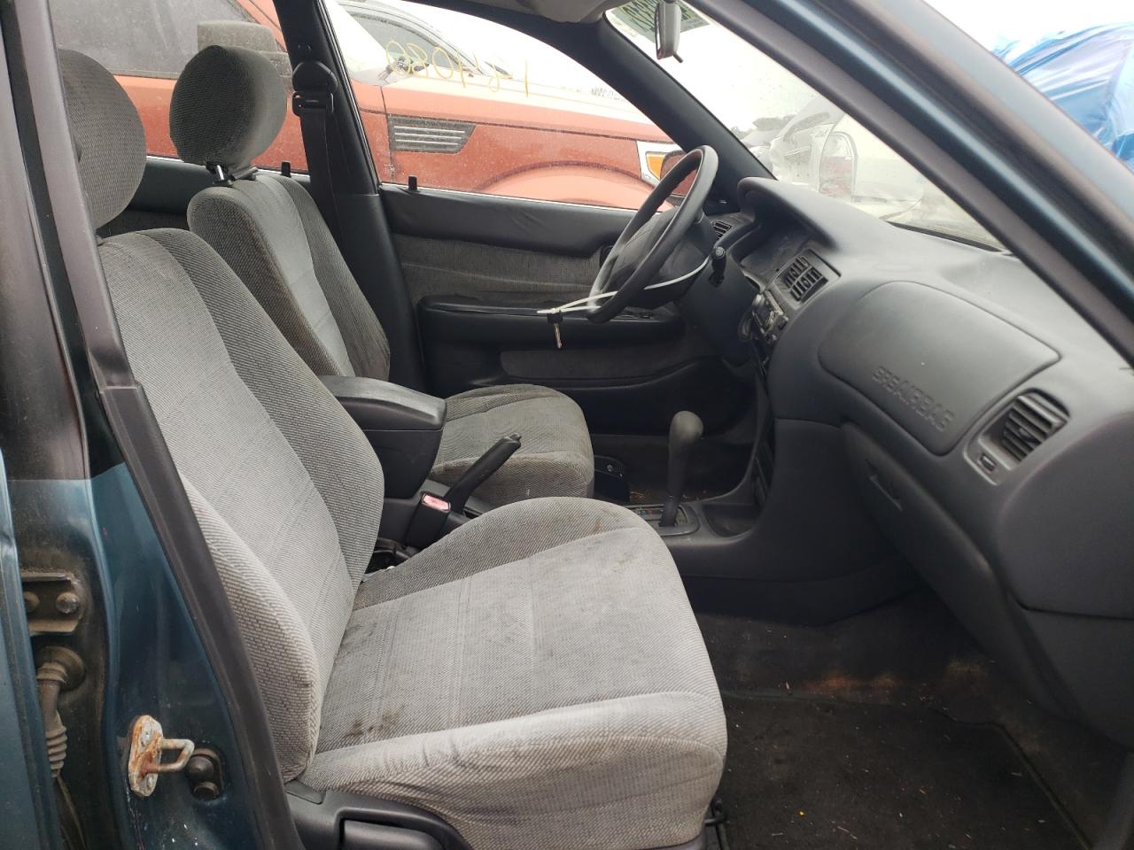 Photo 5 from auction – 1995 TOYOTA COROLLA LE with VIN 2T1AE09B6SC128245
