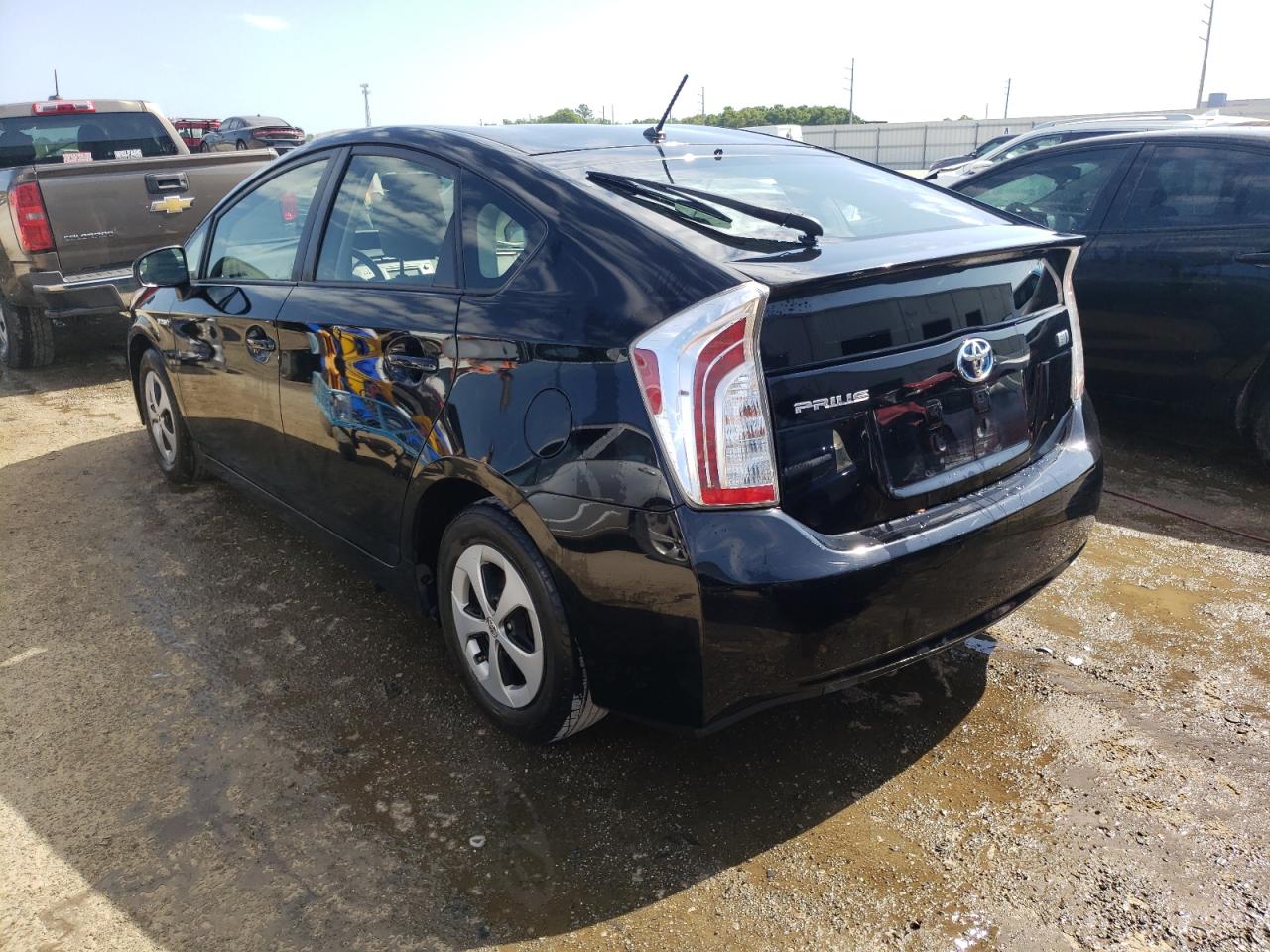 Photo 3 from auction – 2013 TOYOTA PRIUS with VIN JTDKN3DUXD1688341