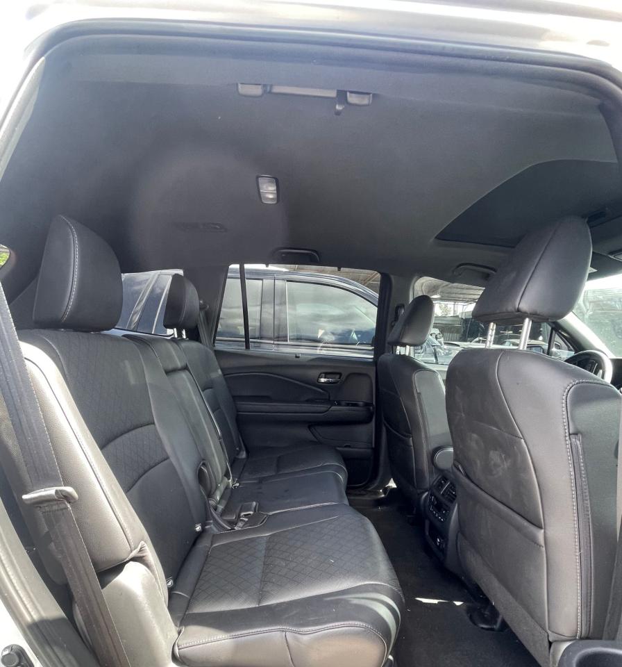 Photo 6 from auction – 2019 HONDA PASSPORT E with VIN 5FNYF8H01KB010190