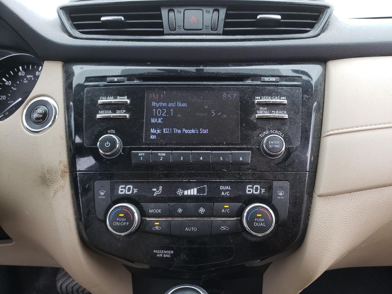 Photo 9 from auction – 2017 NISSAN ROGUE S with VIN 5N1AT2MT6HC821654