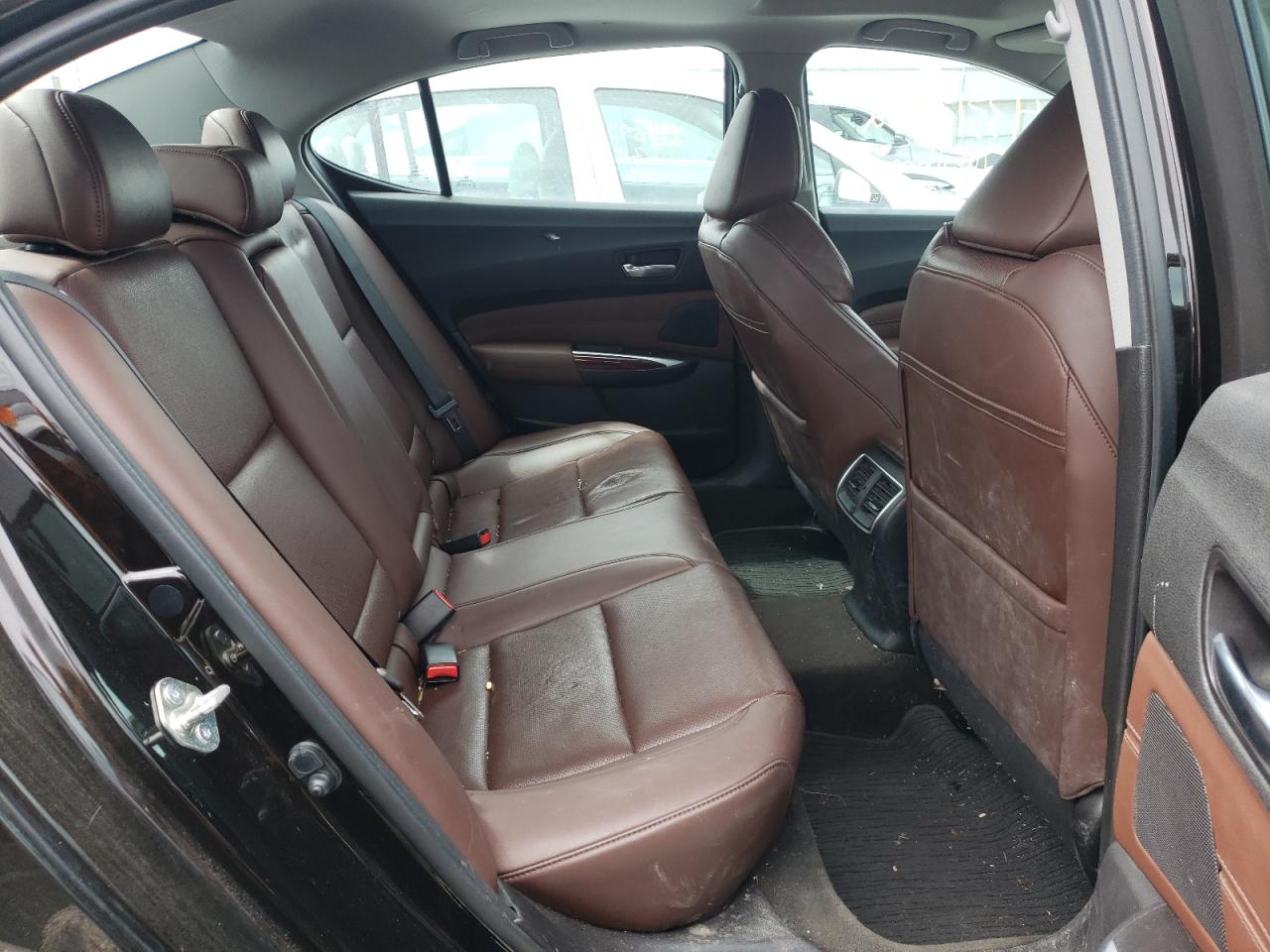 Photo 6 from auction – 2016 ACURA TLX TECH with VIN 19UUB1F56GA010719