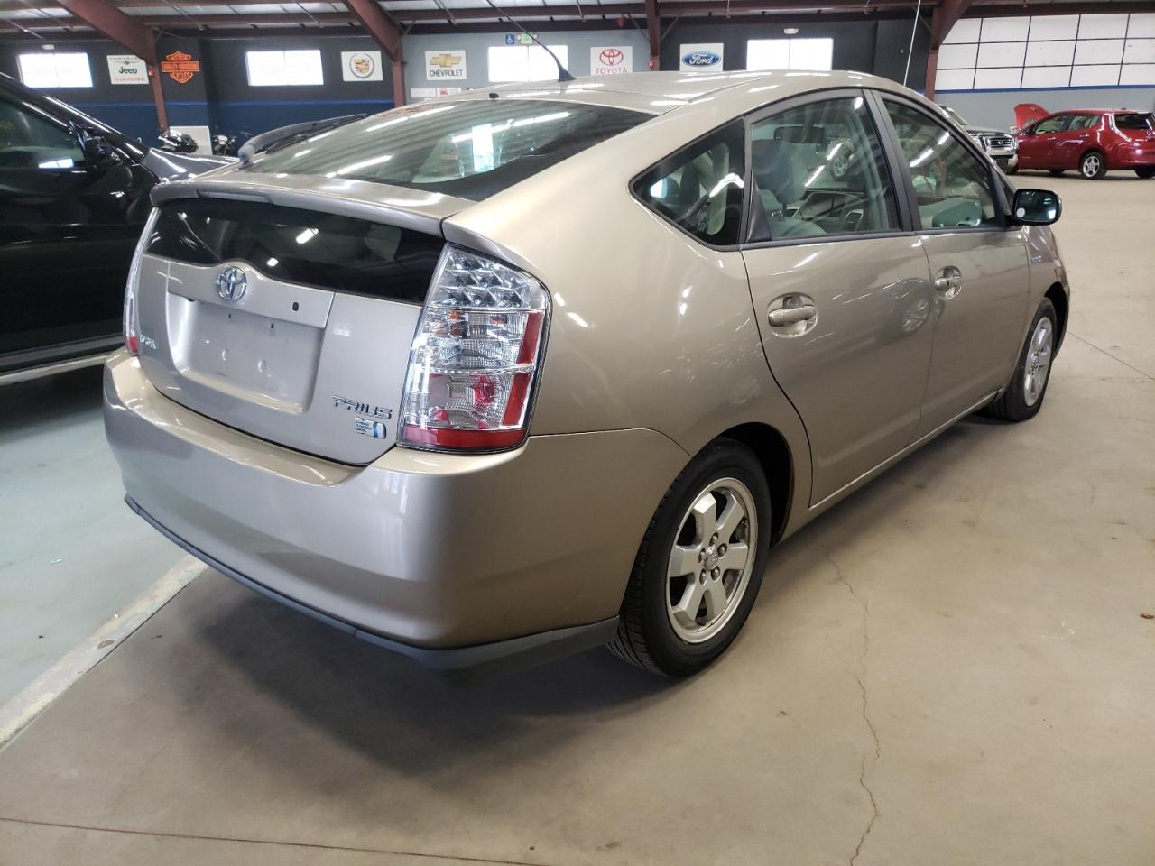 Photo 4 from auction – 2006 TOYOTA PRIUS with VIN JTDKB20U467539187