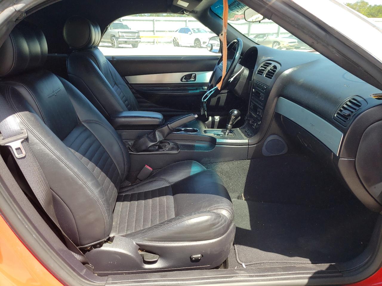 Photo 5 from auction – 2003 FORD THUNDERBIR with VIN 1FAHP60A73Y105012