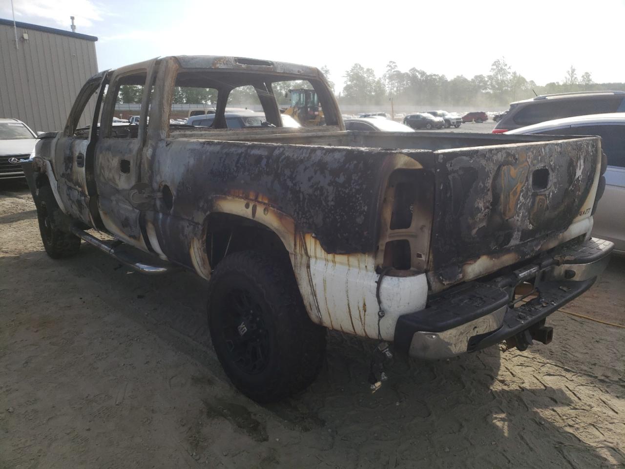 Zdjęcie 3 z aukcji – 2004 CHEVROLET SILVERADO z VIN 1GCHK23U84F247681